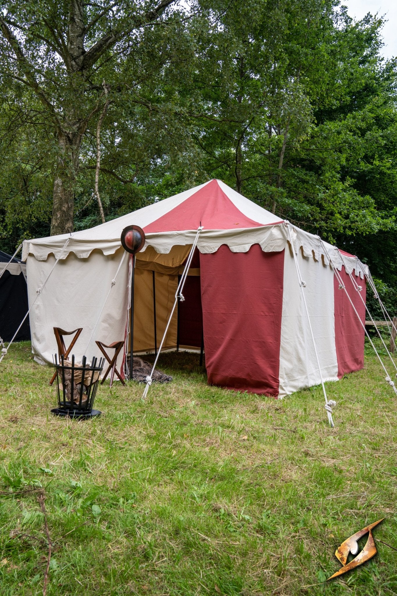 The Marquee Pavilion Tent — A Noble’s Refuge for Faire and Field - T&D Design & Sundry