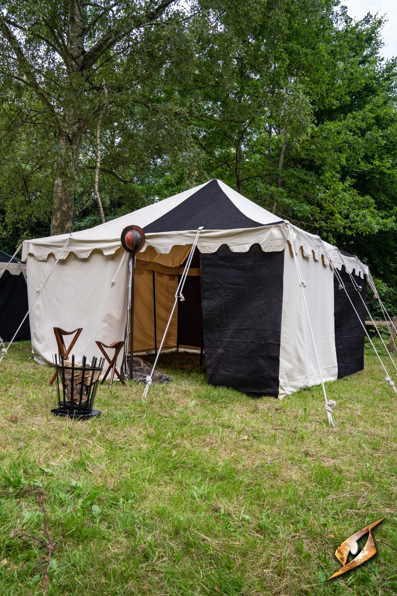 The Marquee Pavilion Tent — A Noble’s Refuge for Faire and Field - T&D Design & Sundry